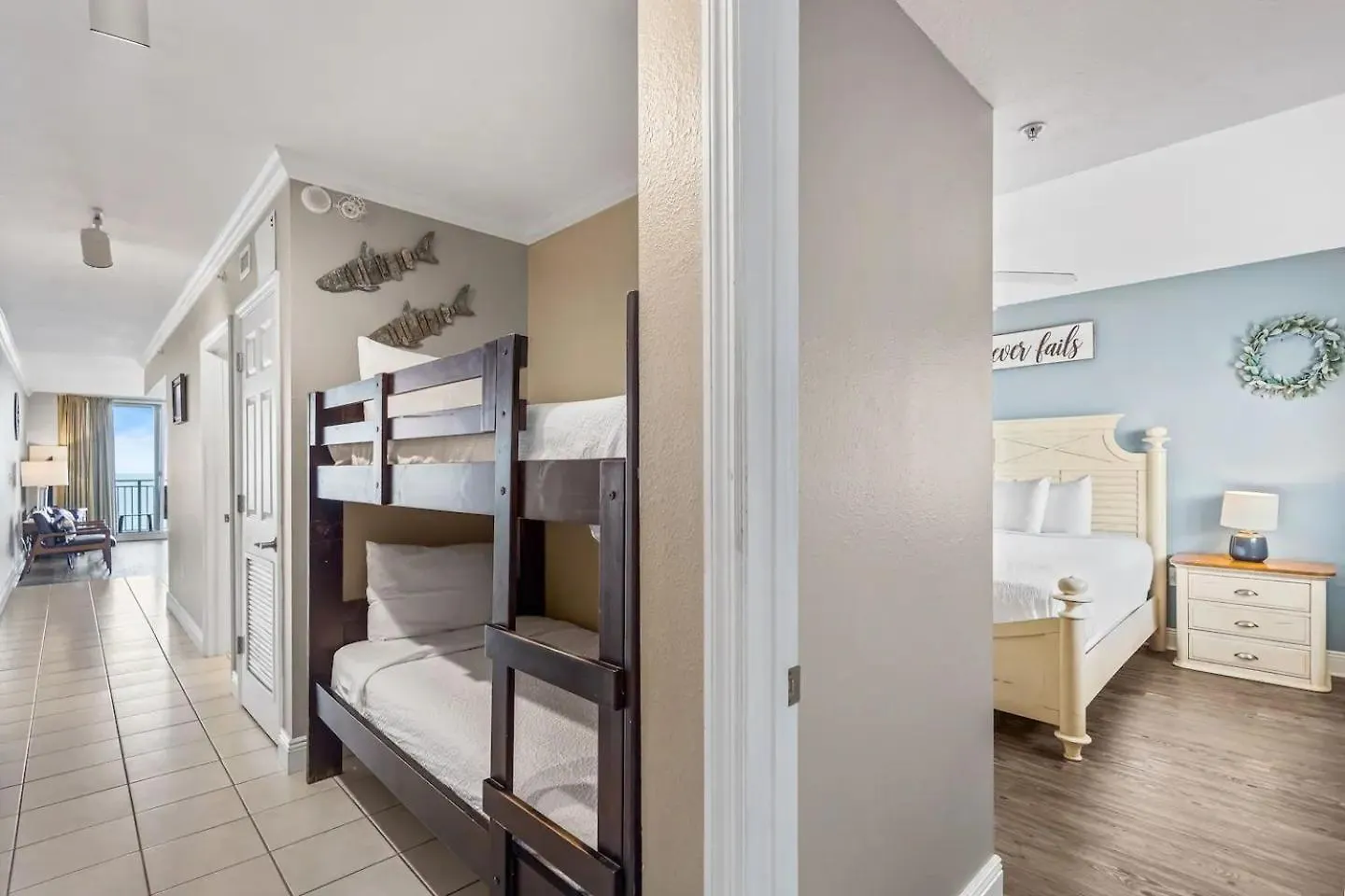 Emerald Beach Resort 1133 - Beachfront With Breathtaking Views By Beach Haven Vacation Rentals Panama City Beach USA