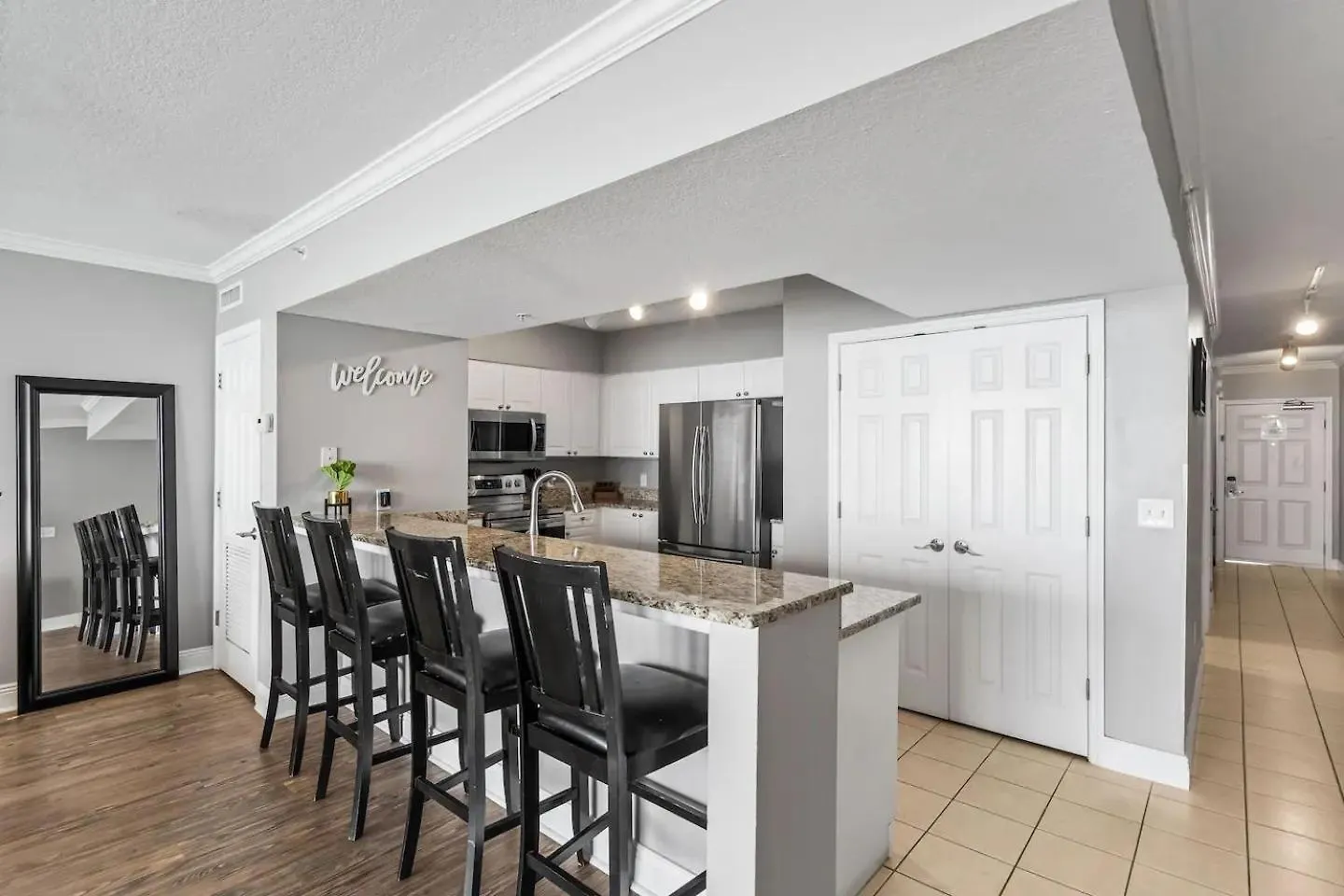Emerald Beach Resort 1133 - Beachfront With Breathtaking Views By Beach Haven Vacation Rentals Panama City Beach 0*,  United States
